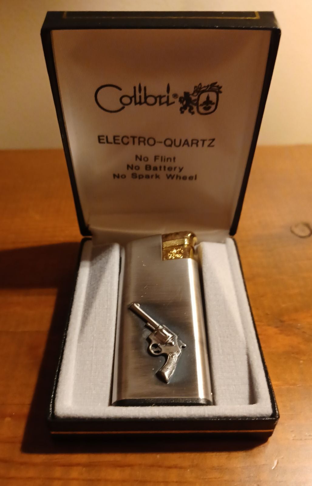 colibri vintage pink lacquer and crystal ladies quartz lighter colibri vintage pink lacquer and crystal ladies quartz lighter